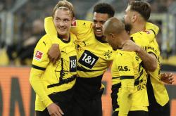 爱游戏入口-关于尴尬！多特蒙德射门未中，遭遇主场失利的信息