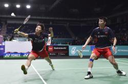 爱游戏官网-韩国队鏖战丹麦队，黄鸭组合点燃赛场的简单介绍