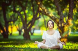 爱游戏tv-当南美风暴席卷东欧铁骑，巴拉圭横扫波兰，凯恩在欧冠决赛的降维打击