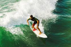 爱游戏官网-足球世界的双重震撼，卢卡库爆发与洪都拉斯掀翻拉齐奥的启示