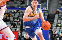 爱游戏官网-江苏男篮大胜新疆，实现保级