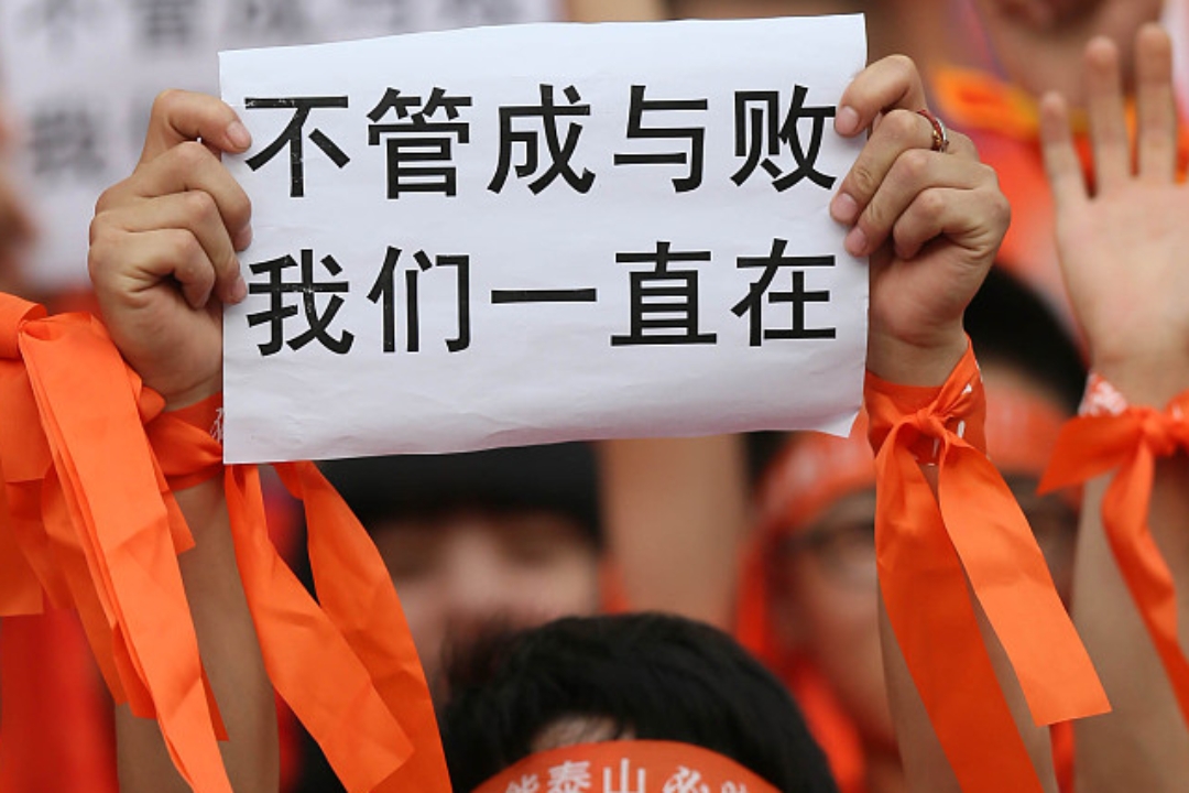 强队碾压对手，胜利之路依旧坚定