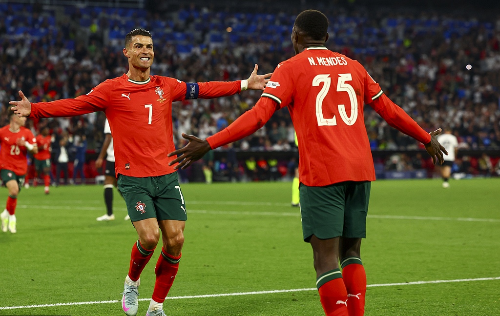 葡萄牙足球队遭遇亚洲球队困境