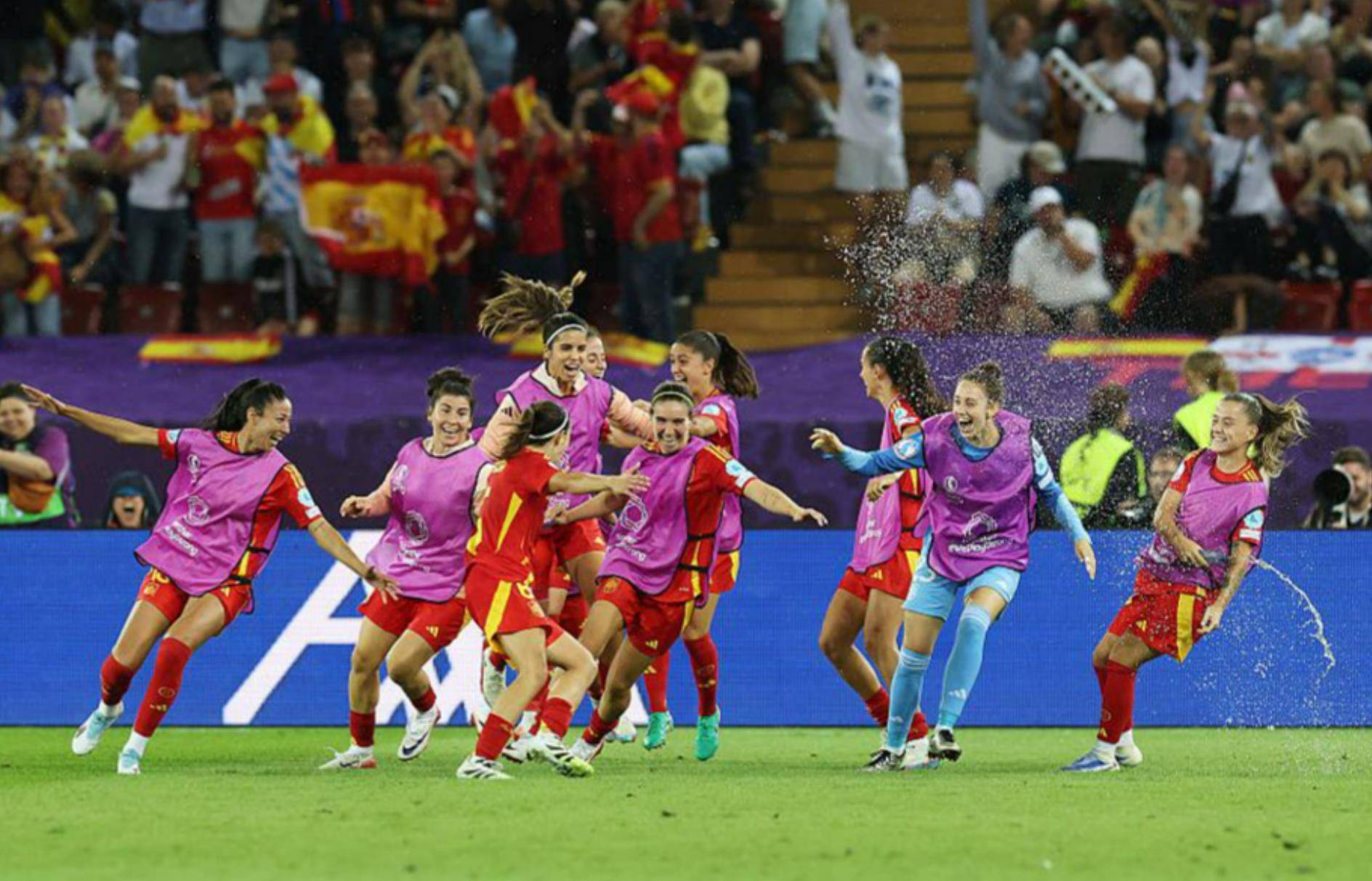 强对强,欧洲杯半决赛即将开启巅峰对决的简单介绍 强对强,欧洲杯半决赛即将开启巅峰对决的简单介绍