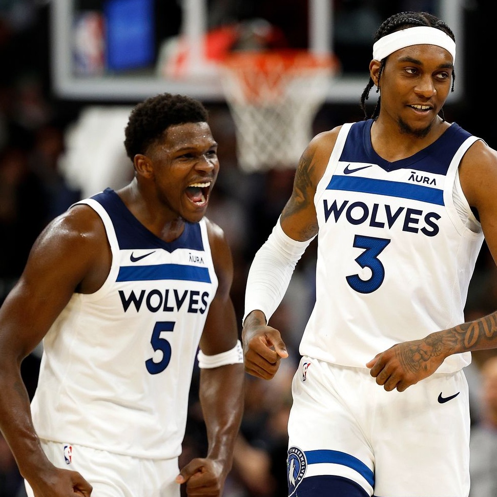 森林狼队不敌猛龙,遭遇两连败 森林狼队不敌猛龙,遭遇两连败