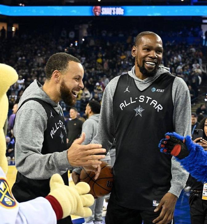 篮球明星受邀出席国际体育盛会