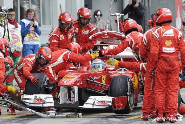 关于索伯车队险胜梅赛德斯,阿隆索点燃赛场的信息 关于索伯车队险胜梅赛德斯,阿隆索点燃赛场的信息