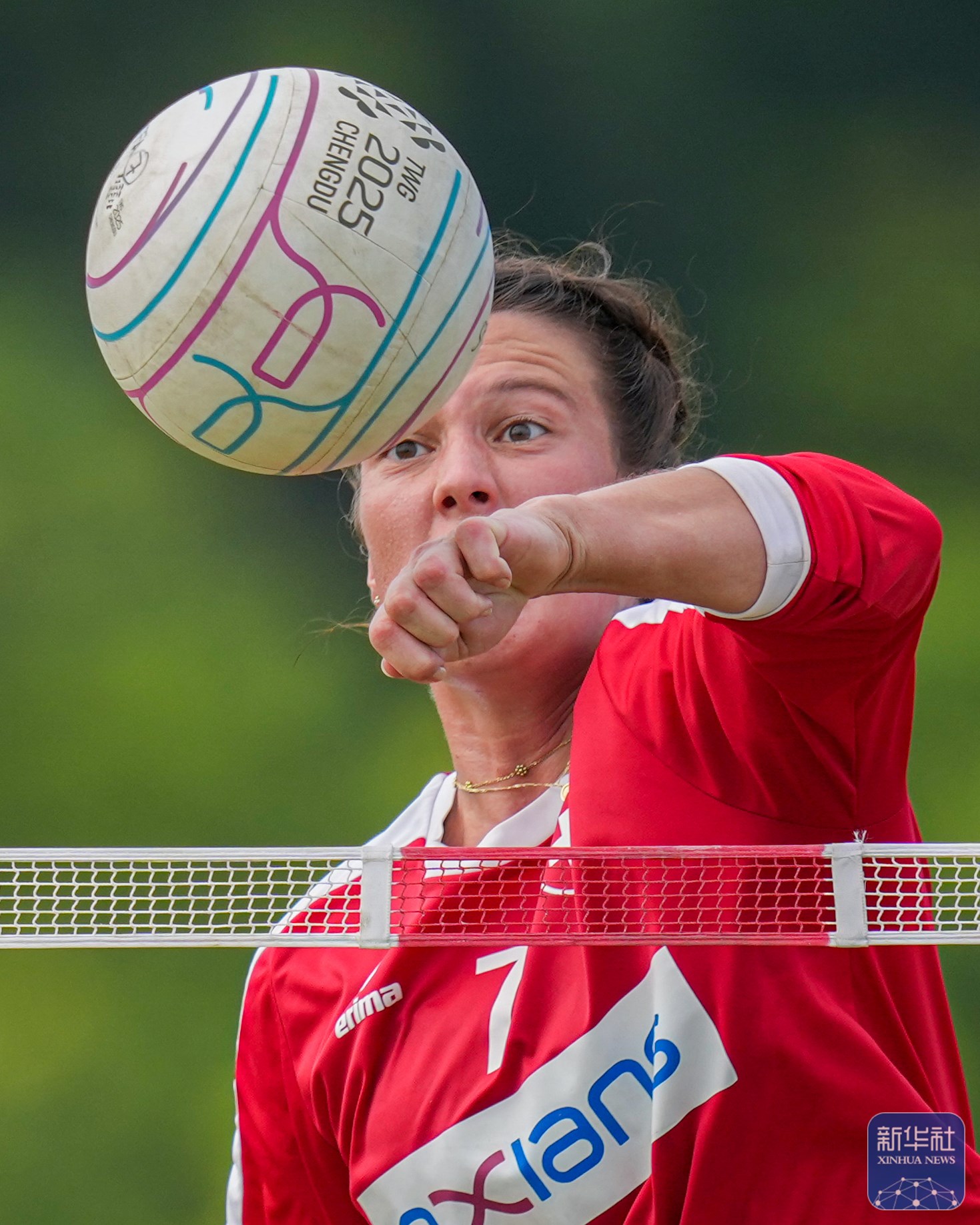 巴西女子排球出色发挥,夺得冠军 巴西女子排球出色发挥,夺得冠军