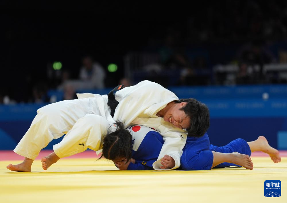 加拿大选手在柔道比赛中大放异彩，取得胜利的简单介绍