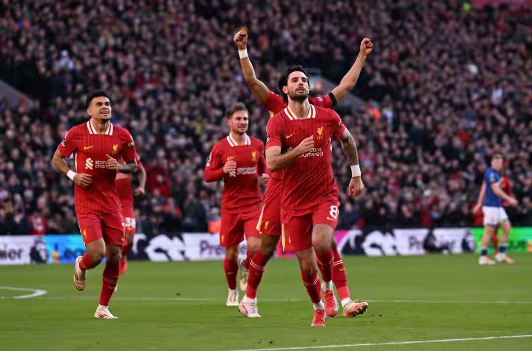 关于利物浦小胜阿贾克斯，锁定欧冠强名额的信息