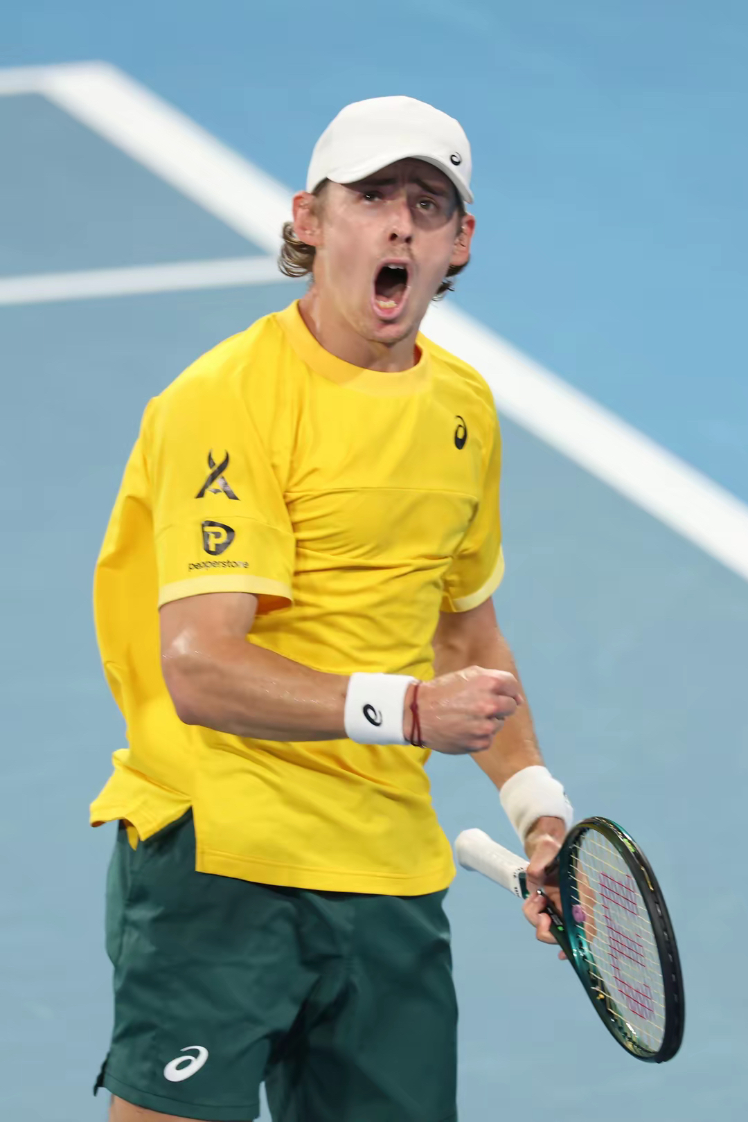 澳大利亚网球队力克意大利网球队,克耶高斯统治全场的简单介绍 澳大利亚网球队力克意大利网球队,克耶高斯统治全场的简单介绍