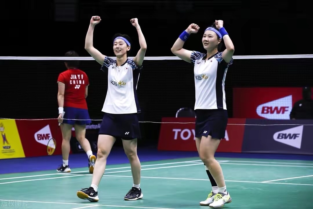 泰国队横扫韩国队，陈雨菲扛起全队