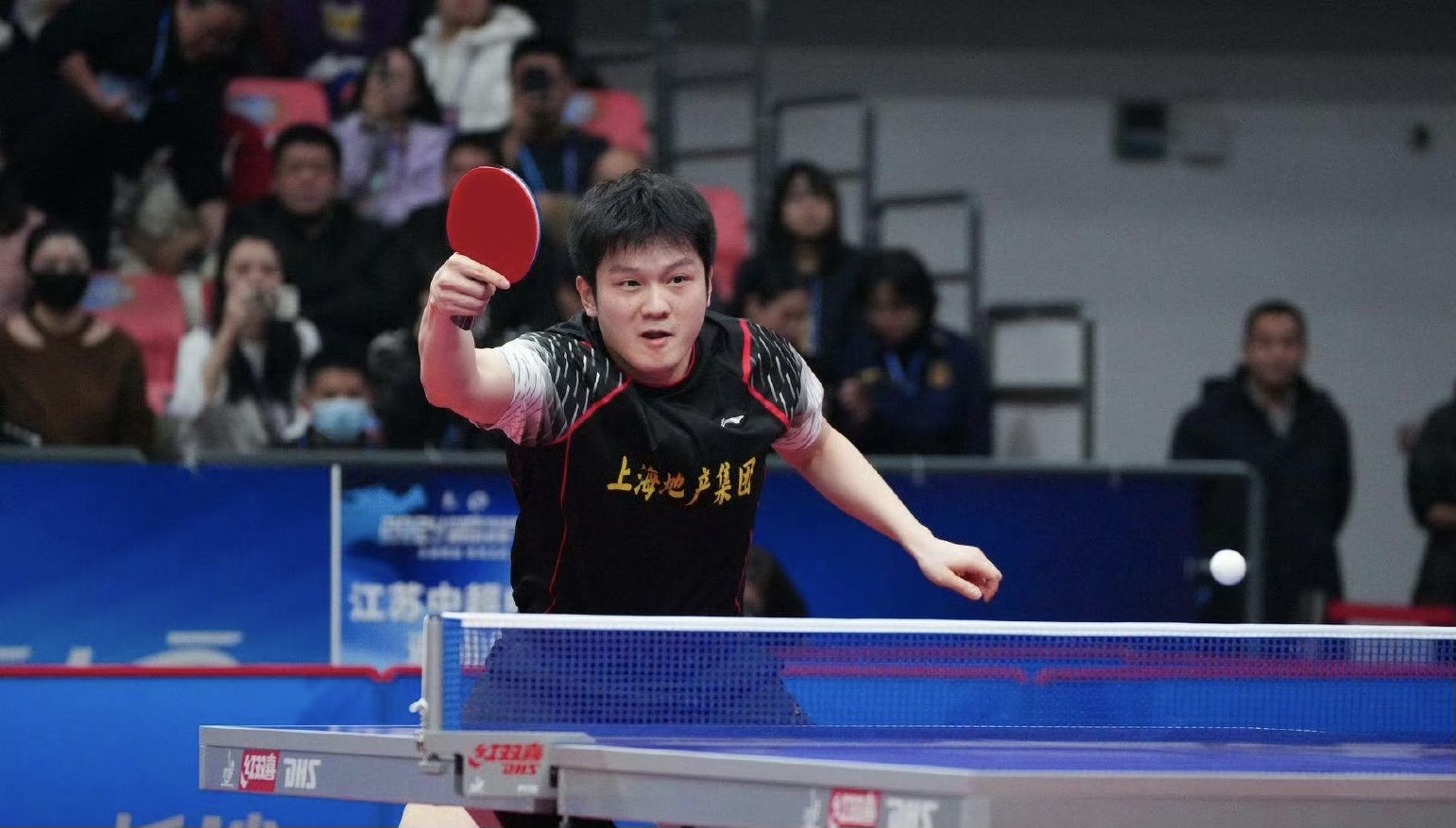 法国乒乓球队翻盘瑞典乒乓球队，许昕一己之力扛起全队的简单介绍