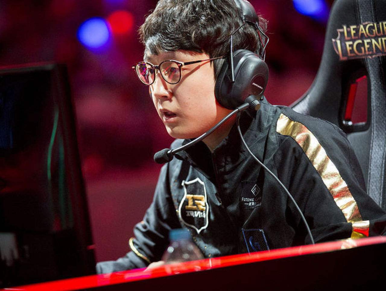 V5横扫HKA,Faker高光表现的简单介绍 V5横扫HKA,Faker高光表现的简单介绍