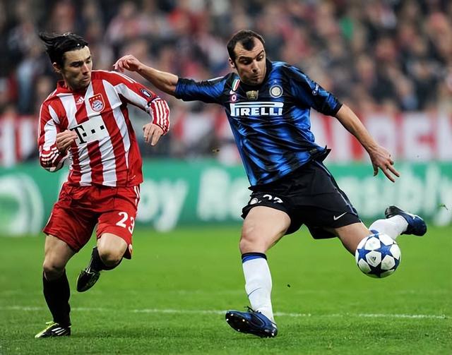 包含拜仁碾压国际米兰，马丁内利高光表现的词条