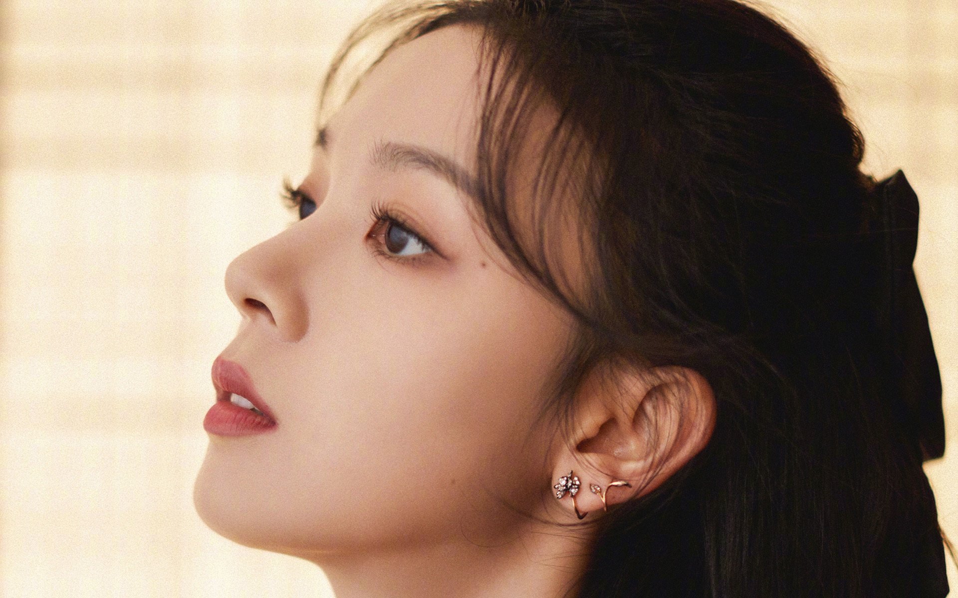 赛道与绿茵的奇妙共振，当F1年度争冠之夜遇见梅西式的主宰力