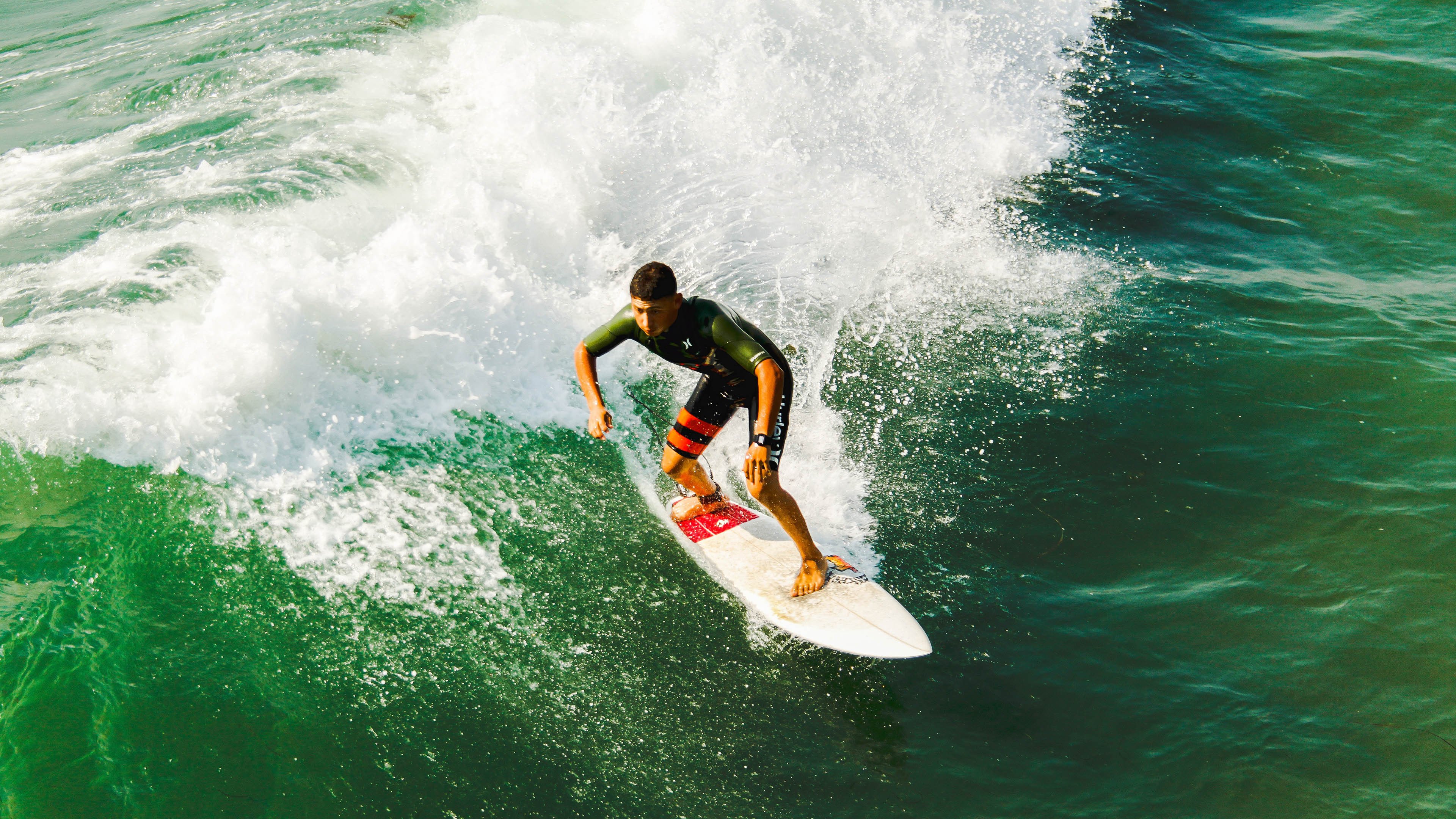 基耶萨全程高能输出，安哥拉强压厄瓜多尔，一场定义非洲足球新格局的经典战役