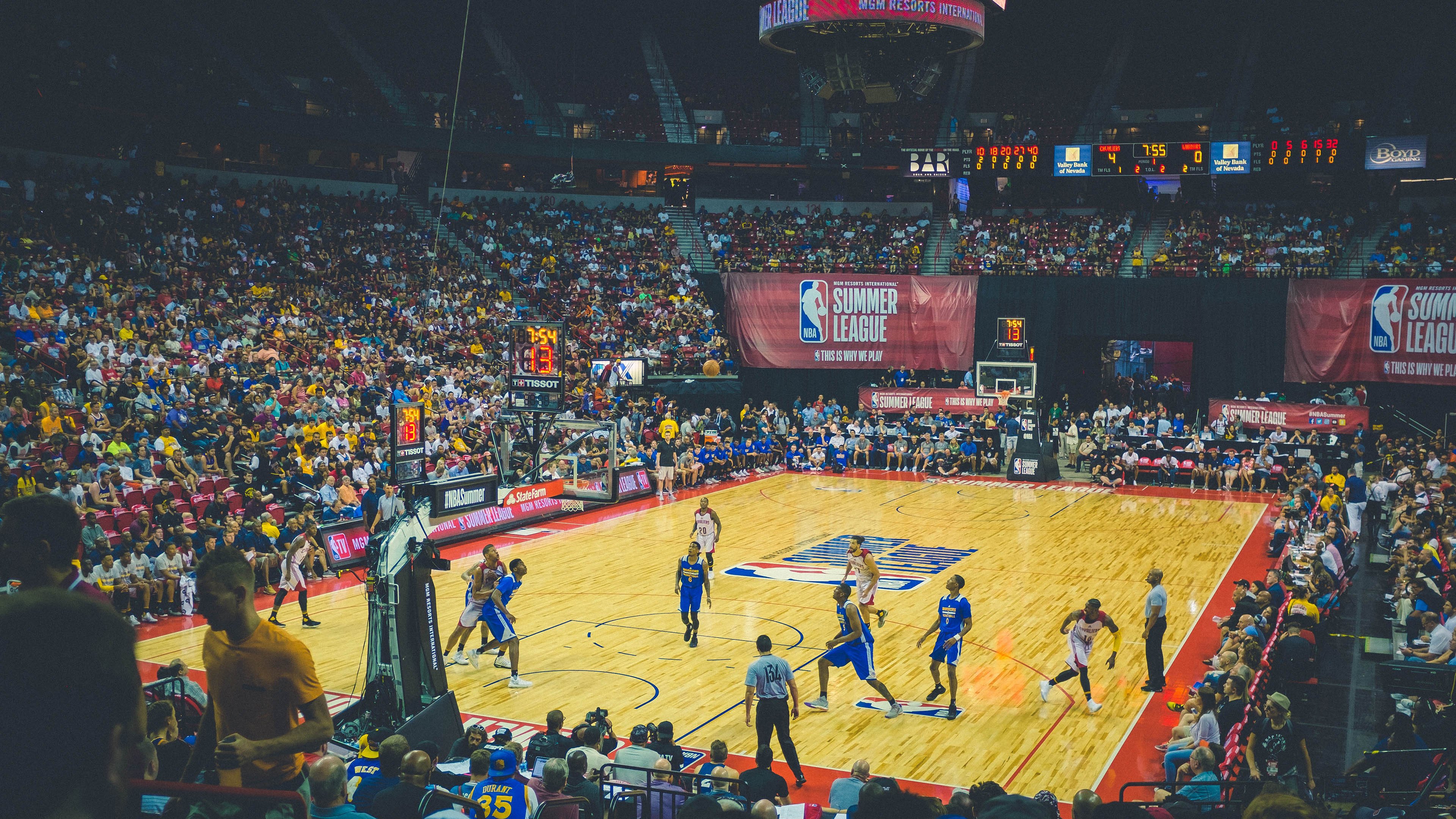 魔术带走广东队,伦纳德在F1新赛季揭幕战接管比赛