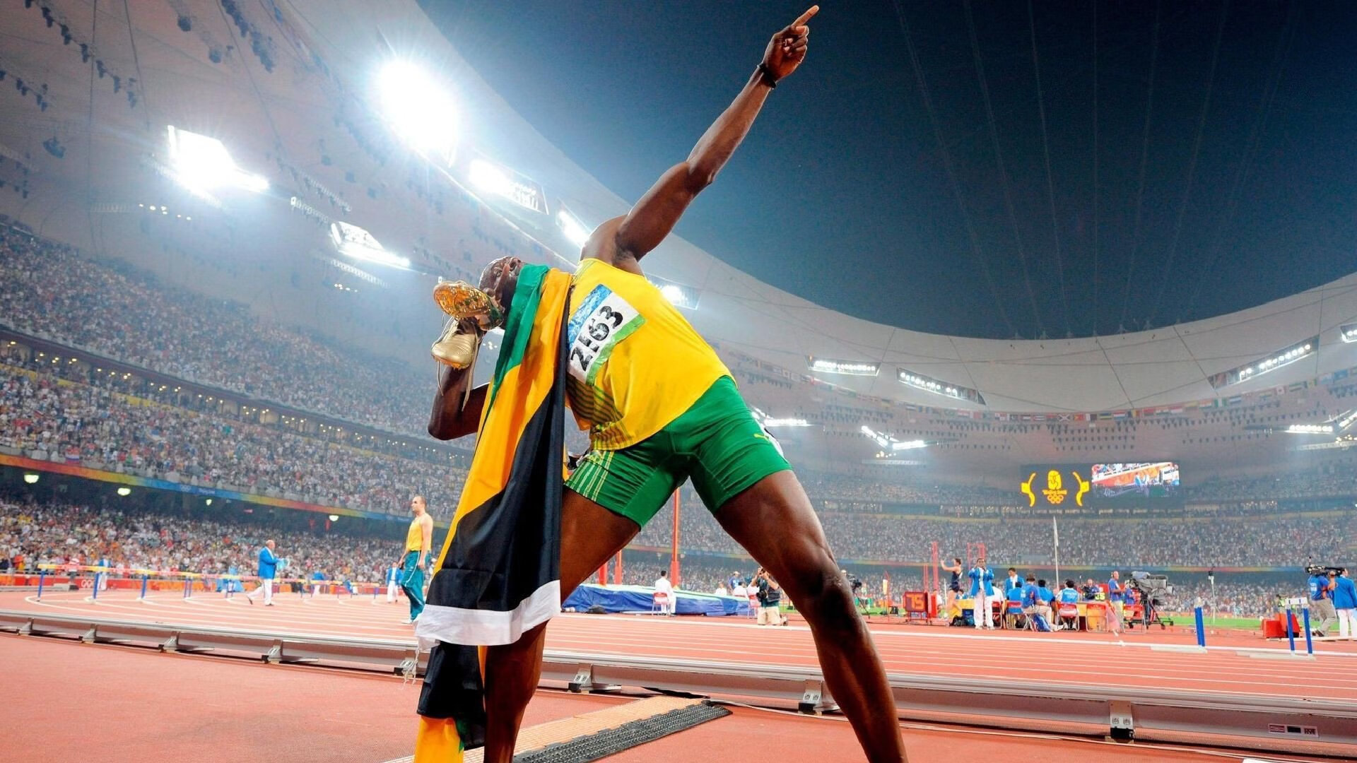 伊布绝杀定乾坤，利物浦鏖战美国，传奇之夜铸就唯一经典