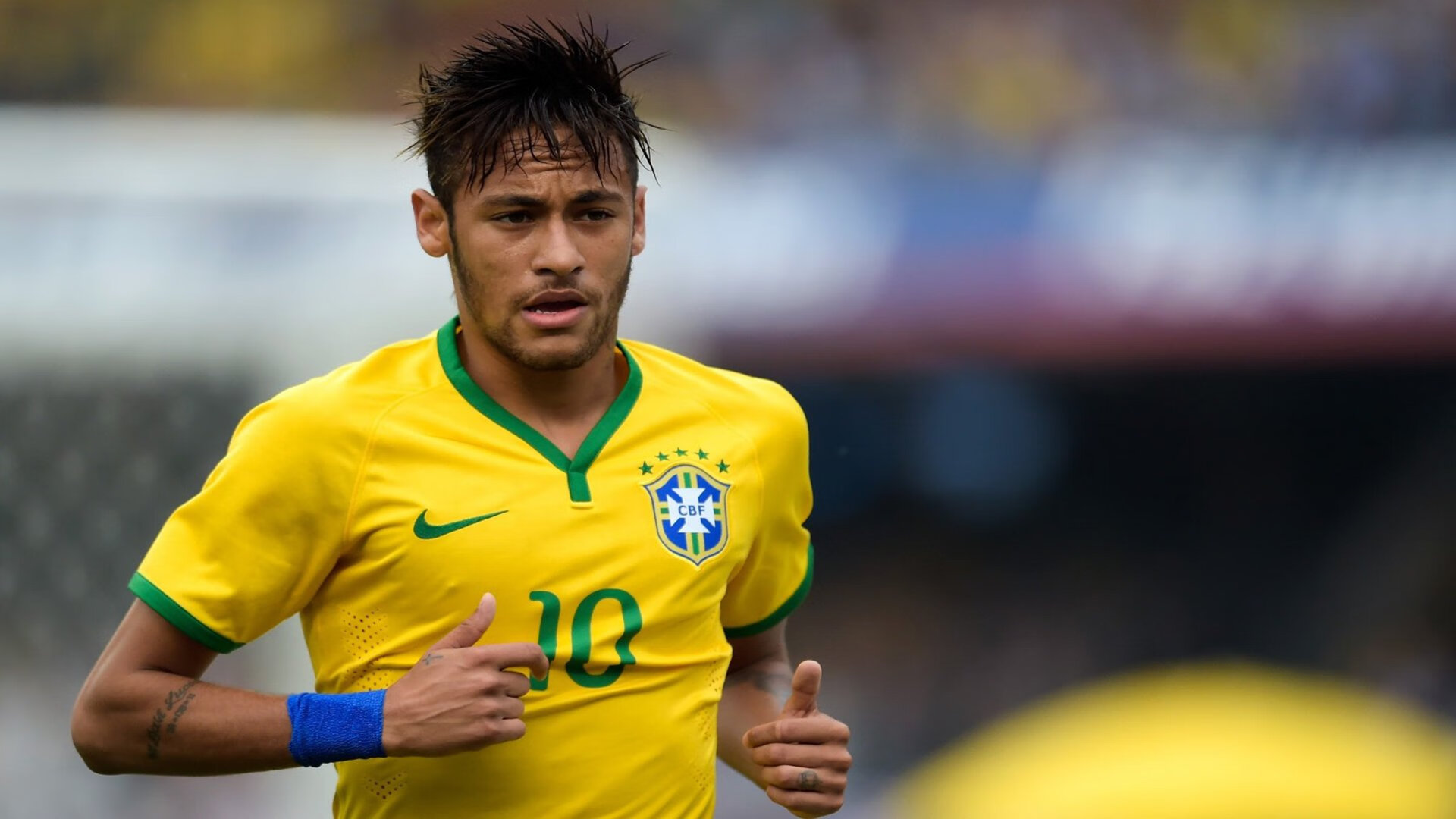 克瓦拉茨赫利亚统治级数据闪耀，英格兰艰难逼平贝蒂斯